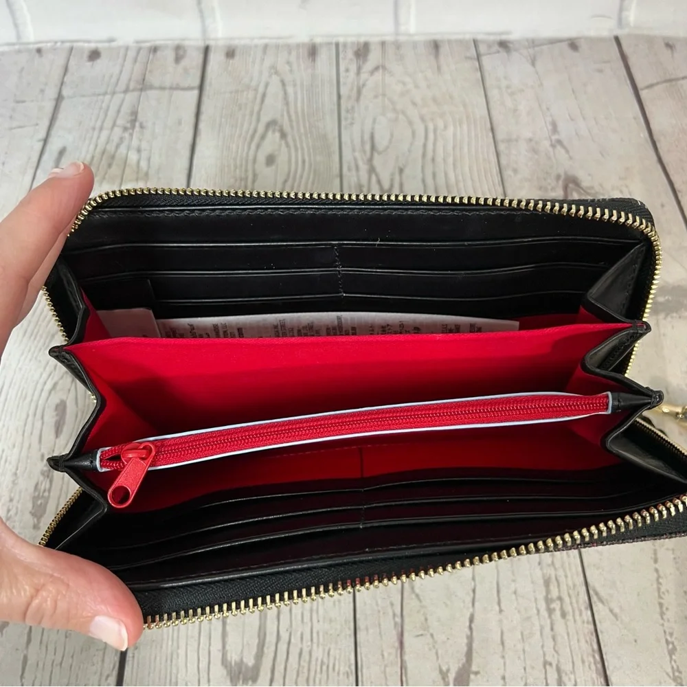 Dooney & Bourke Disney New York City 🥨 Large Zip Around Wristlet Wallet Mickey - Picture 4 of 16